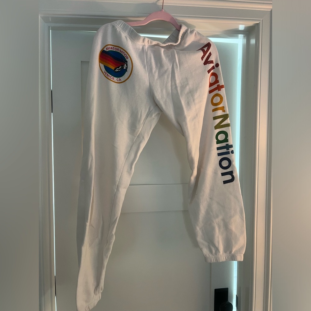 Aviator nation women’s medium white sweatpants. In great condition!